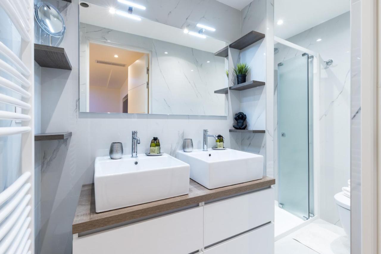 니스 Luxury 3 Bdr Garden & Parking - Angels' Garden 아파트 외부 사진